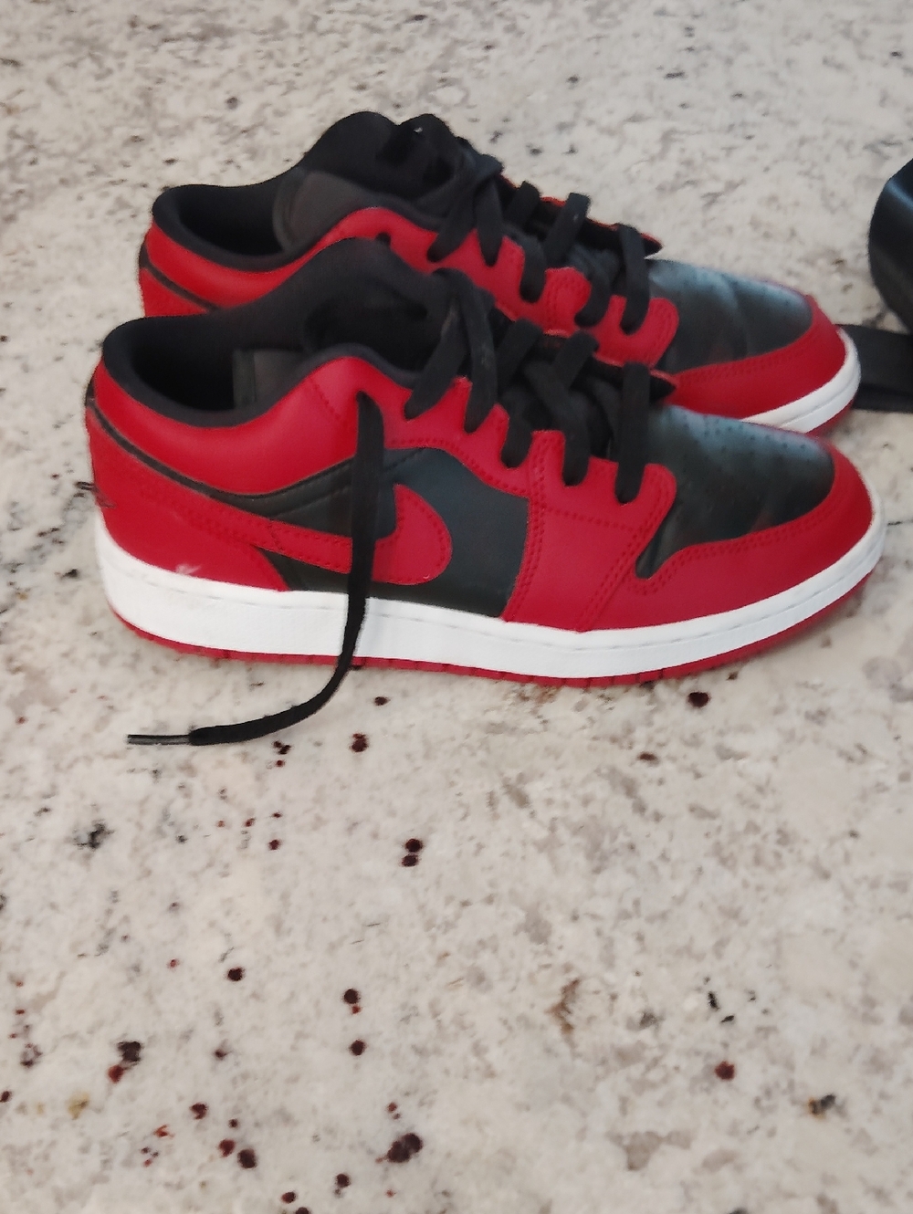 Nike Dunks  Michael Jordan Red and Black Classic Dunks Like New !!!!!! Rare